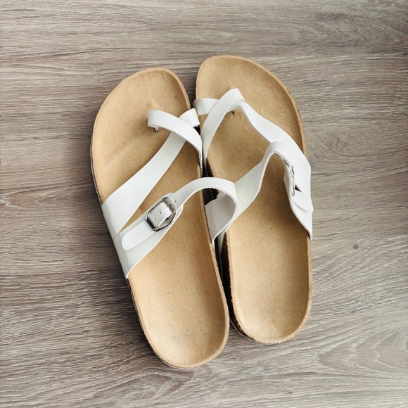 Casual White Slip On Sandals Size 11 - Picture 3 of 5